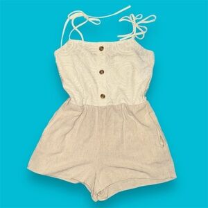 SPEECHLESS lace & linen romper juniors small w/ tie straps & pockets white/beige